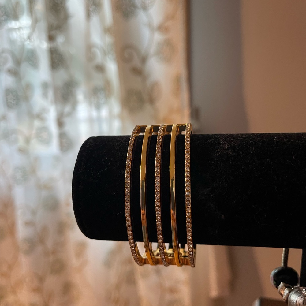 Woman’s Bracelet.